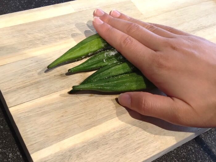 オクラは『丸ごと冷凍』が大正解すぎた！調理が断然ラクになる〈夏前に知っておきたい保存術〉