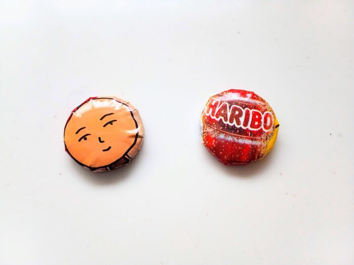 『チロルチョコの包み紙』がめちゃ可愛いアイテムに大変身♡たった110円でハマる予感！