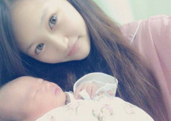 【写真・画像】「13歳で妊娠」リアル“14才の母”、親バレの経緯を告白「おばあちゃんが妊娠検査薬を見つけて…」 1枚目