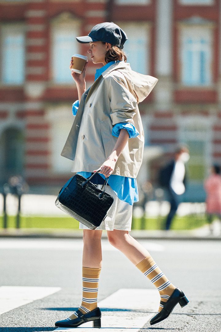 デニムにも、ショートパンツにも、ミニスカにも。ヒール×ソックスの組み合わせが正解だった