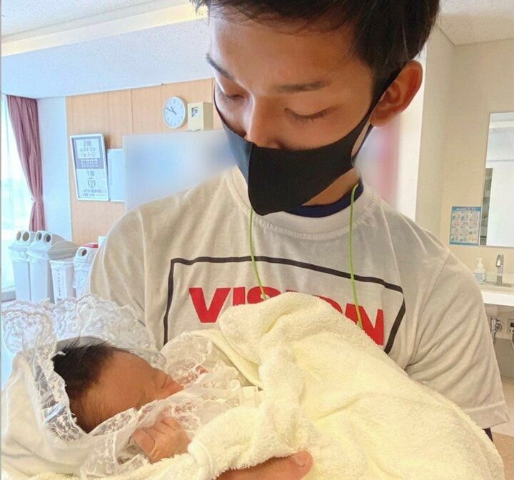 【写真・画像】18歳の時に4歳年上のガールズバー店員の彼女が妊娠…19歳でシンパパになった男性が出産を懇願した理由 1枚目