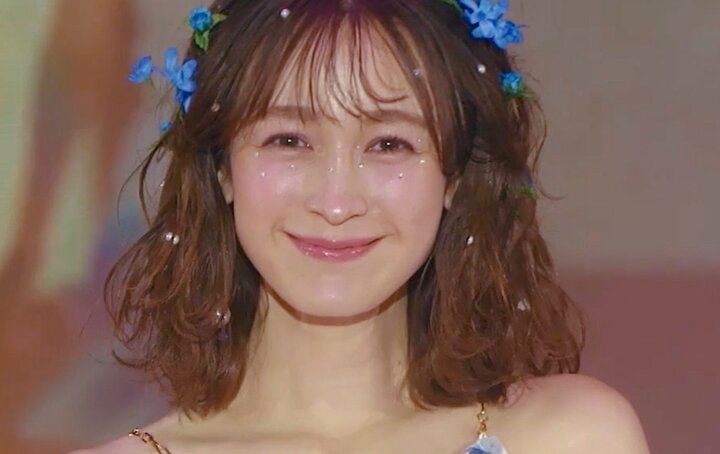 【写真・画像】第一子妊娠中・藤井サチ、こだわりの婚約指輪を公開「ダイアナ妃と同じ」父親はルイ・ヴィトンジャパンの元社長 1枚目