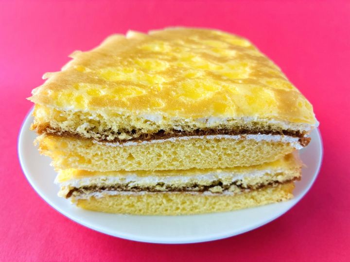 「三食これで生きていける！」「めっちゃウマい！」【ローソン】シュガークリームをサンドしたクレープケーキ