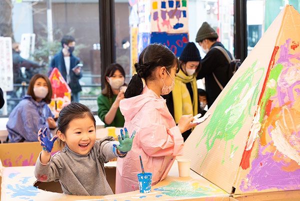 【東京都板橋区】巨大段ボールアート×音楽の体験型プログラム開催！作るだけで終わらないアート体験