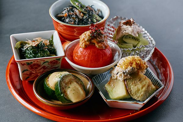 【東京都足立区】北千住に隠れ家酒場「調和」がオープン！旬野菜のおばんざいと焼肉を肴に酒場体験堪能