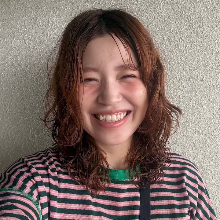パーマヘア梅雨にオススメヘアスタイリング方法