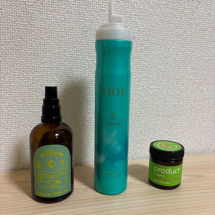 パーマのスタイリング剤ムースとオイルとバーム