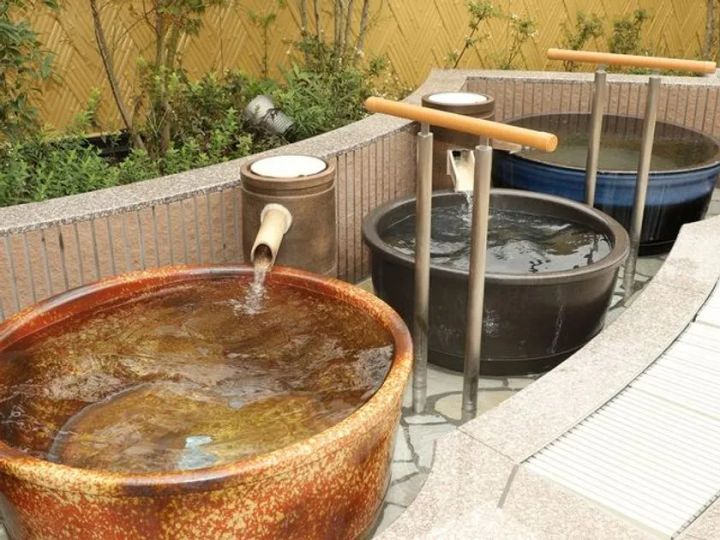 壺湯風の個別浴槽