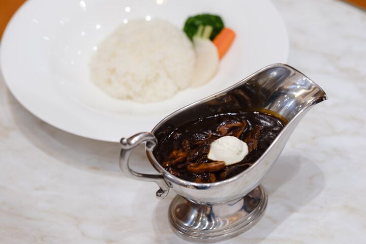 東京駅の赤レンガに包まれる特等席へ。「TOKYO STATION CAFE -THE NORTH DOME-」で楽しむカフェ時間♪