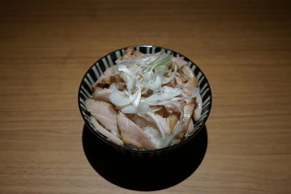 【福岡県福岡市】油そば専門店「東京麺珍亭本舗」が福岡進出！伝統の味に元「玄瑛」店長の技術が加わる