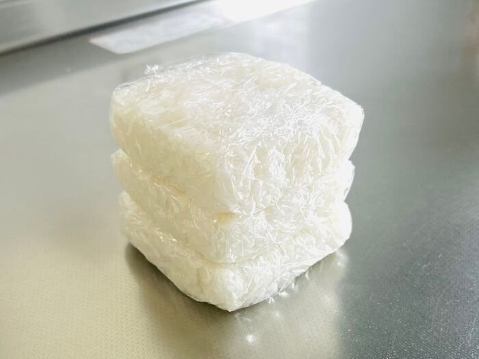 【ダイソー】不思議な『枠』に詰めるだけで…？→地味に面倒な作業がめちゃラクに！1個あると便利です♪