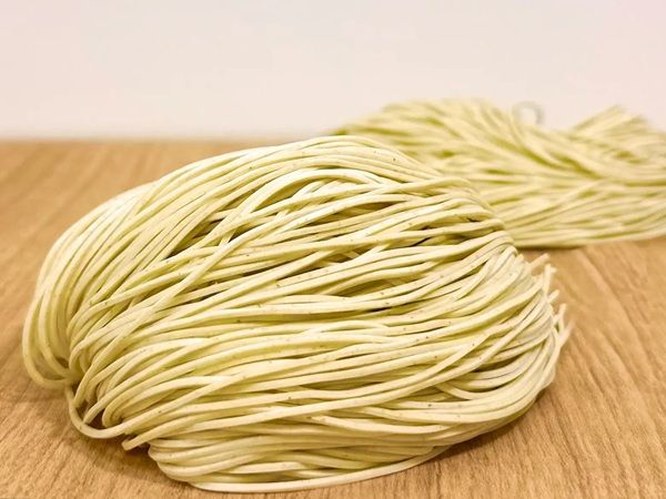 【福岡県福岡市】一蘭の小戸店とキャナルシティ博多店に新トッピング「博多湾産 姪浜あられ海苔」登場