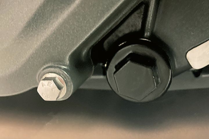 きれいにするだけじゃない！愛車の寿命を伸ばしトラブルを防ぐ「触る点検」のすすめ｜メンテナンス入門ガイド