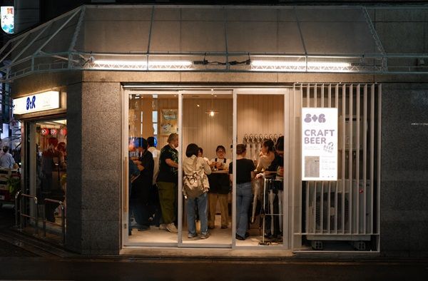 【大阪府大阪市】心斎橋に新たなクラフトビールスタンドOPEN！自家製豚まんやスパイス香るアテとともに