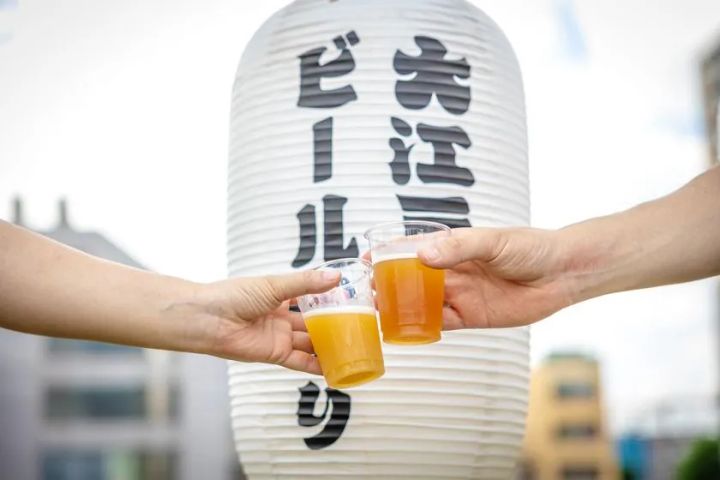芝生が広がる町田シバヒロの会場 5