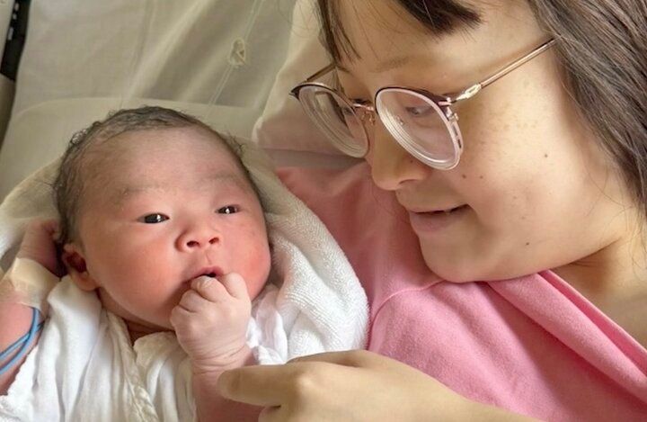 【写真・画像】17歳で妊娠…現役女子高生シンママ（18)、出産にかかった費用を告白 1枚目