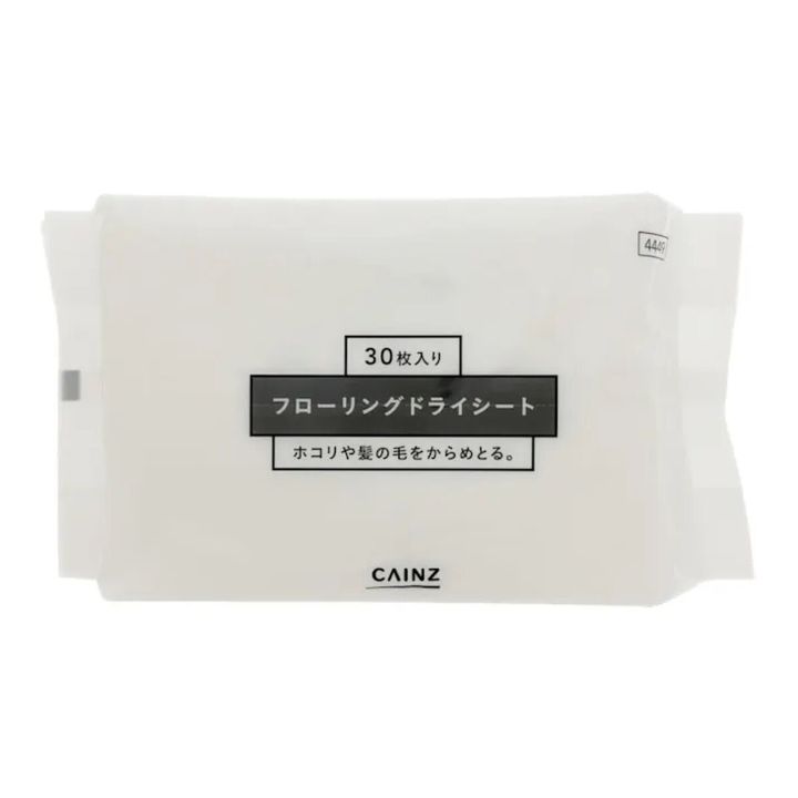 白いパッケージに「フローリングドライシート 30枚入り」と書かれている