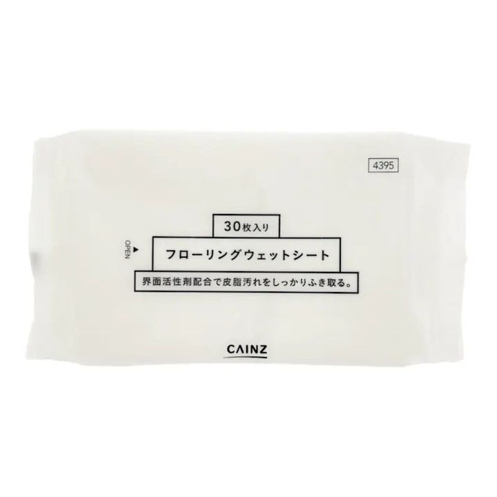 白いパッケージに「フローリングウェットシート 30枚入り」と書かれている