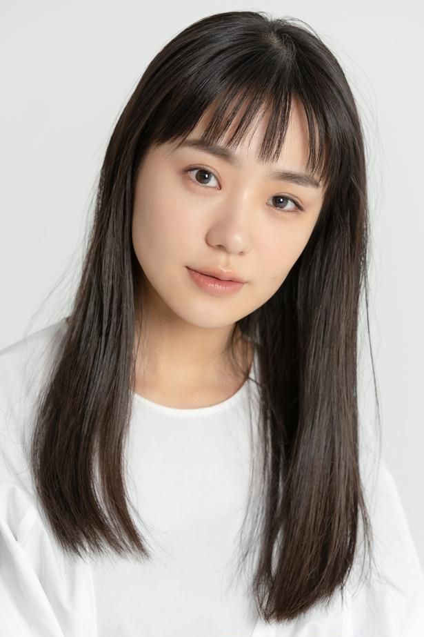 【写真を見る】主演、奈緒が演じるのは、広告会社で働く29歳の非正規WEBデザイナーのみつ [c]2027「あをの情」製作委員会