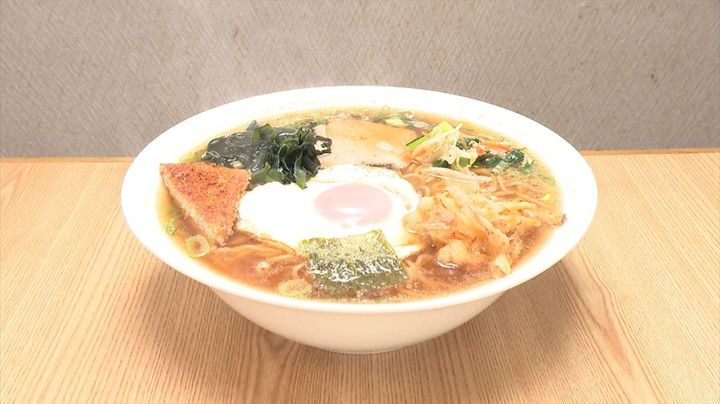 6月30日放送の「ヒューマングルメンタリー オモウマい店」に登場する「特製ラーメン」（中京テレビ提供）