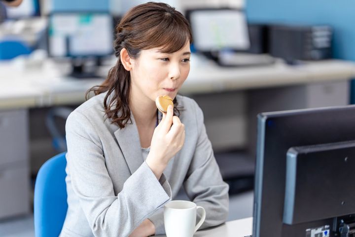 おやつはなぜ午後3時に食べるとよいのか（画像はイメージ）