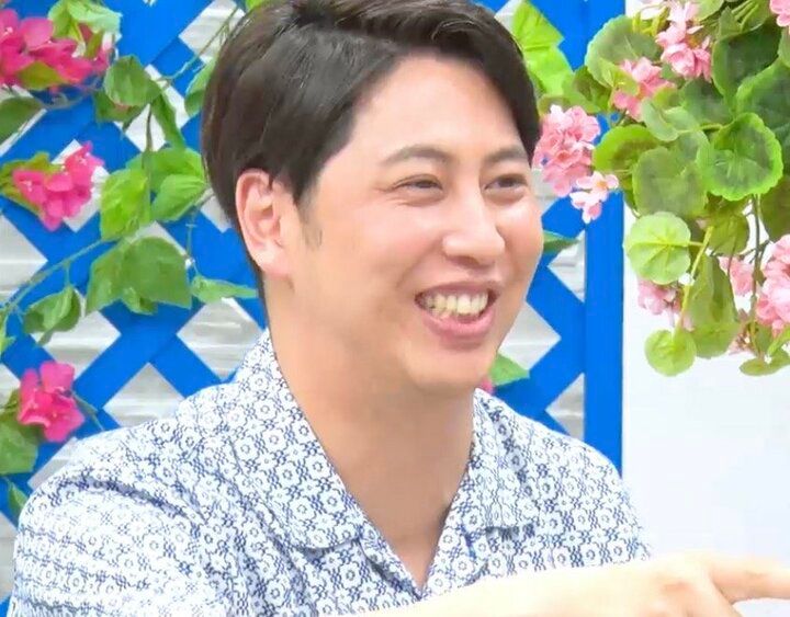 露出度高い水着美女に「見えてますよ！」