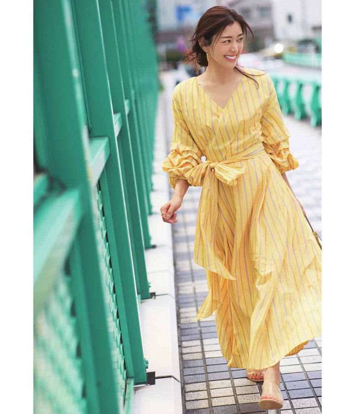 松本莉緒 イエローワンピース コーデ