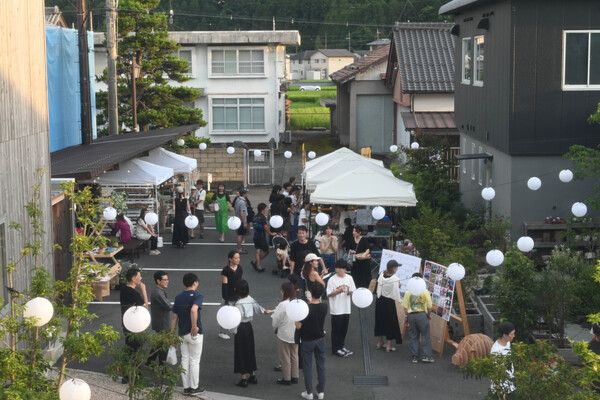 【滋賀県高島市】地元の12店舗が一堂に会し、夏の夜を楽しむ地域共創型マルシェ「GARDEN MARKET」開催