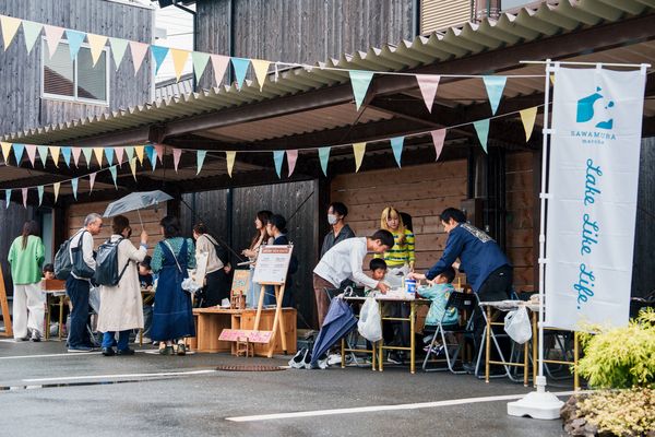 【滋賀県高島市】地元の12店舗が一堂に会し、夏の夜を楽しむ地域共創型マルシェ「GARDEN MARKET」開催
