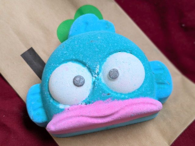 LUSH×サンリオ ハンギョドンのバスボム