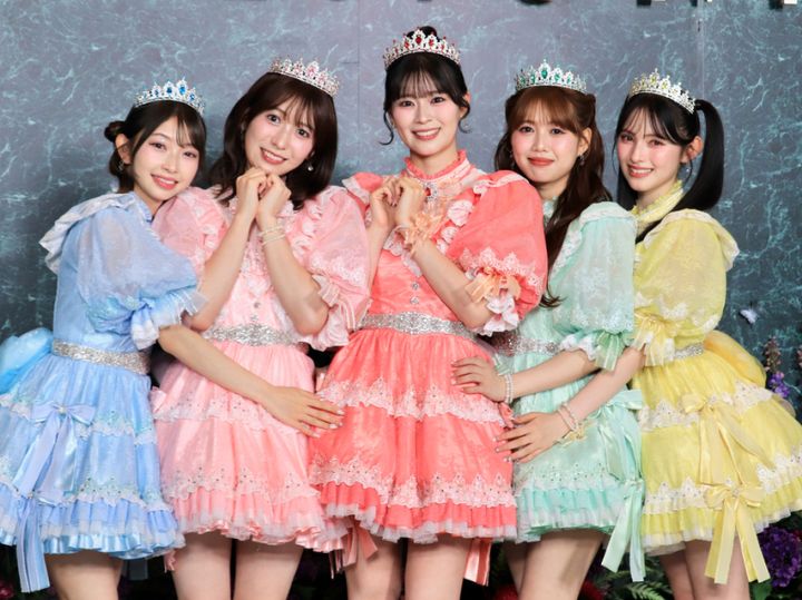超ときめき宣伝部（辻野かなみ、小泉遥香、坂井仁香、吉川ひより、菅田愛貴） クランクイン！ width=