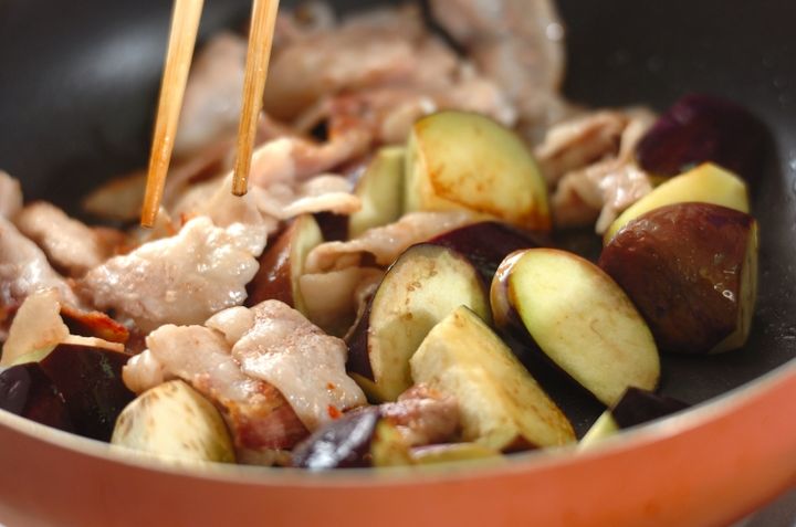 10分で完成！茄子のこってり豚バラ炒めの作り方1