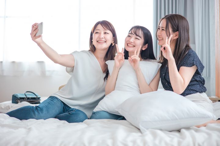 2位「軽く補正する」3位「ほぼしない」【SNS投稿時の加工度はどのくらい？】しっかり加工する派はわずか9%！489名が選ぶ自然体のSNS