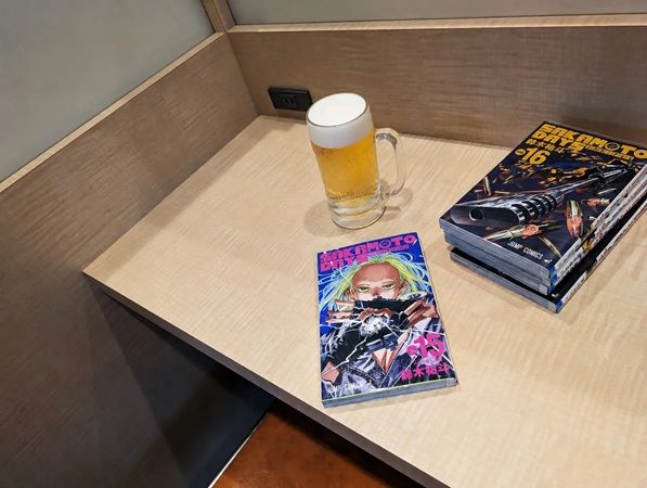 【長崎県松浦市】アミスタホテルに「コミックラウンジ」誕生！20種類以上のドリンク・スープバーも用意