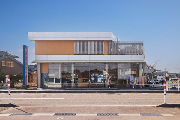 【富山県】高岡の老舗「中尾清月堂」が、北海道産の希少な夏苺を使った「夏の苺大福」を限定販売