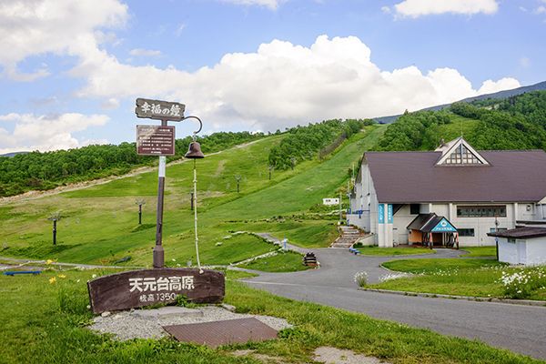 【山形県米沢市】名物・滝風呂がある白布温泉「東屋」で夏限定サービス実施！標高850mで涼を楽しむ