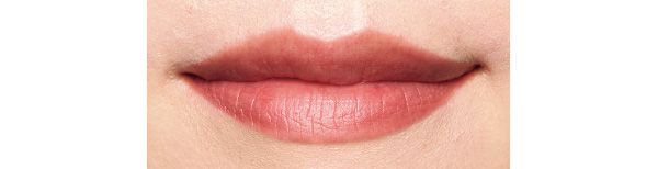 YSL ラブヌード リップスティック／ティッシュオフ