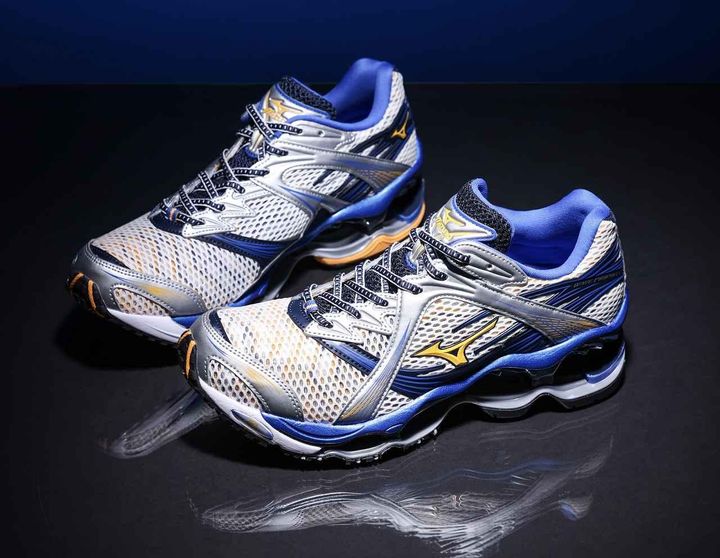 画像: MIZUNO WAVE PROPHECY 1￥35,200 jpn.mizuno.com