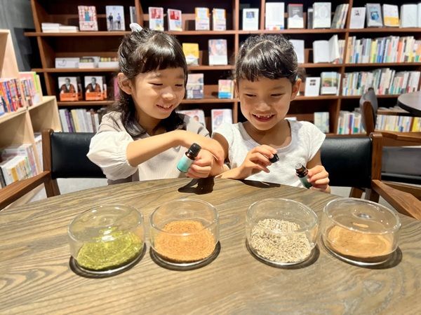 【佐賀県嬉野市】和多屋別荘に、夏休みファミリー向け宿泊プラン登場！館内アートツアーや創香体験も