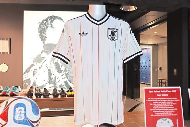 アディダス サッカー日本代表 2026 アウェイ ユニフォーム
