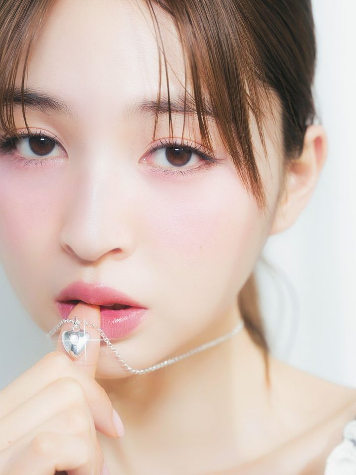仕上がり別・束感まつ毛メイク｜やり方とおすすめコスメ・道具 アイドル顔な清楚＆愛され束感まつ毛