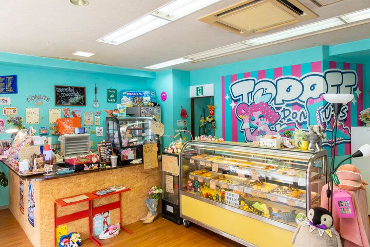 横須賀らしいポップな雰囲気に心が躍る♪ 生地と材料にこだわった手作りドーナツ店「TOPOFF DONUTS」