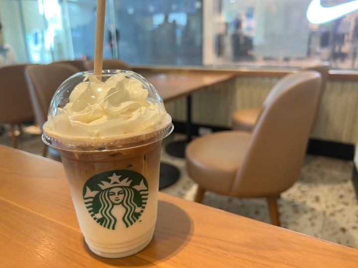 ベトナムのスターバックスの人気メニュー「アジアンドルチェラテ」
