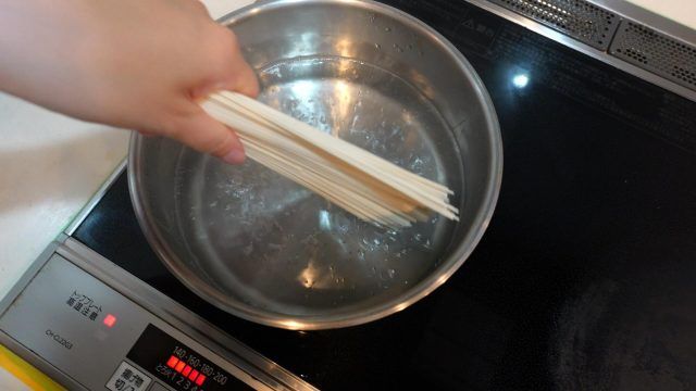 そうめんと鍋