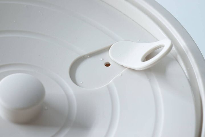 シリコーンスチーマーの蓋にある蒸気口のアップ