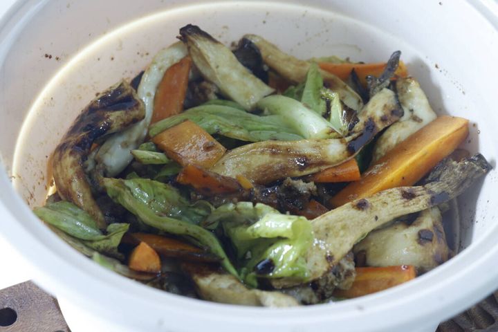 調理が完了し香ばしく仕上がった野菜炒め