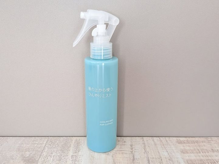 服の上から使う ひんやりミスト 150ml ￥990／無印良品