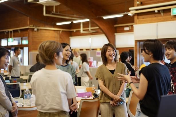 雑談朝礼 写真提供：株式会社ヤッホーブルーイング