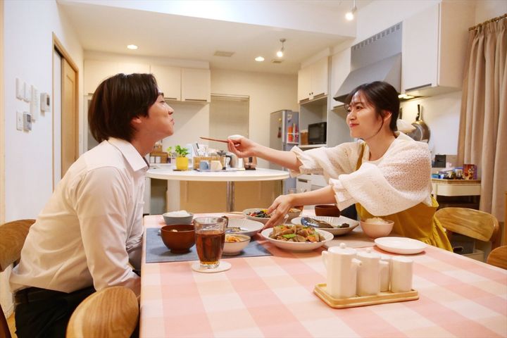 映画『昨夜は殺れたかも』場面写真 （C）2026 映画『昨夜は殺れたかも』製作委員会 width=