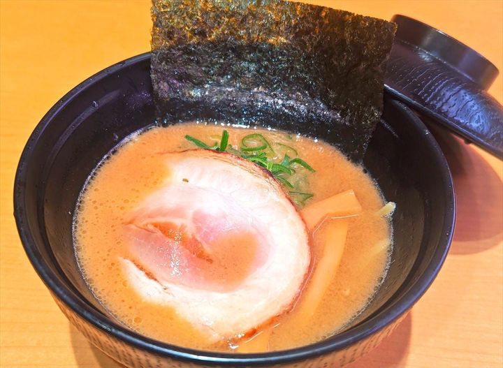 新商品「コク旨 魚介豚骨ラーメン」